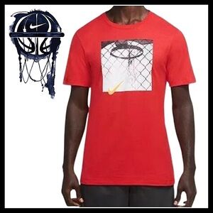 NIKE Men’s Streetcourt City Ball Basketball 'The Nike Tee' Size (L) Like NEW